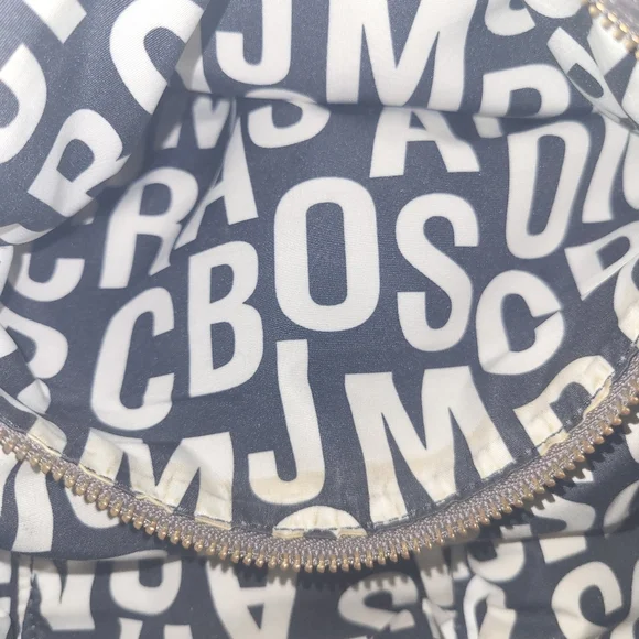 Marc By Marc Jacobs Gray Leather Shoulder Bag with Slouchy Design - Picture 8 of 16